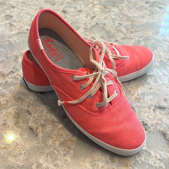 Keds women’s sneakers in coral neon size 7.5 - Picture 2 of 4